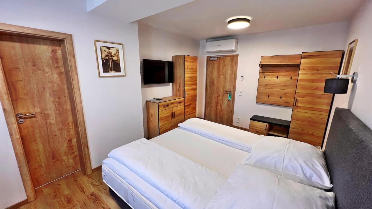 Hotel Zu Den Drei Kronen Seligenstadt Dış mekan fotoğraf