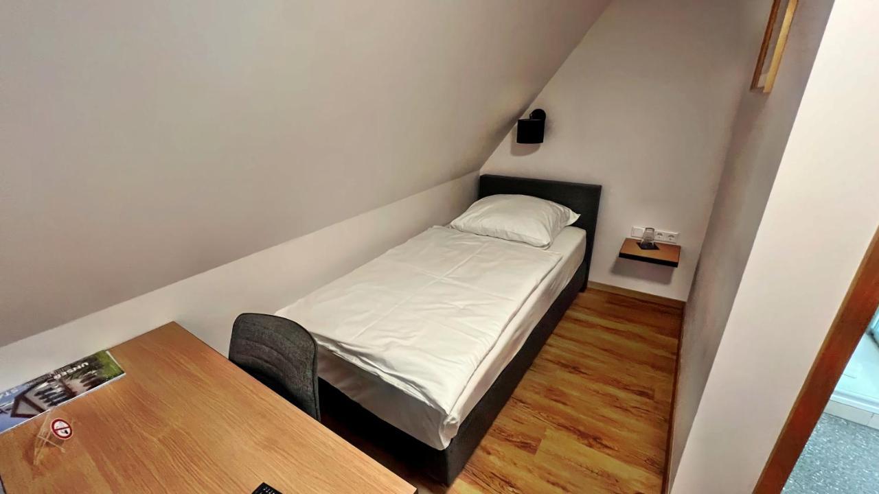 Hotel Zu Den Drei Kronen Seligenstadt Dış mekan fotoğraf
