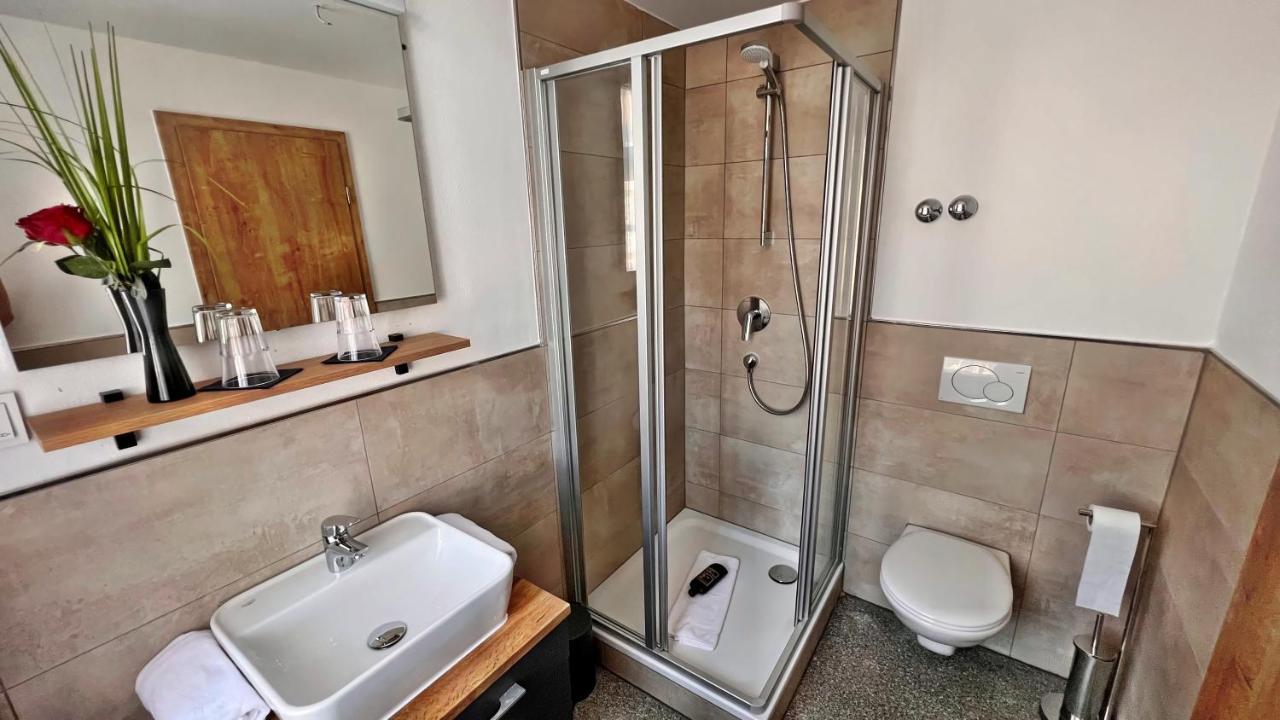 Hotel Zu Den Drei Kronen Seligenstadt Dış mekan fotoğraf