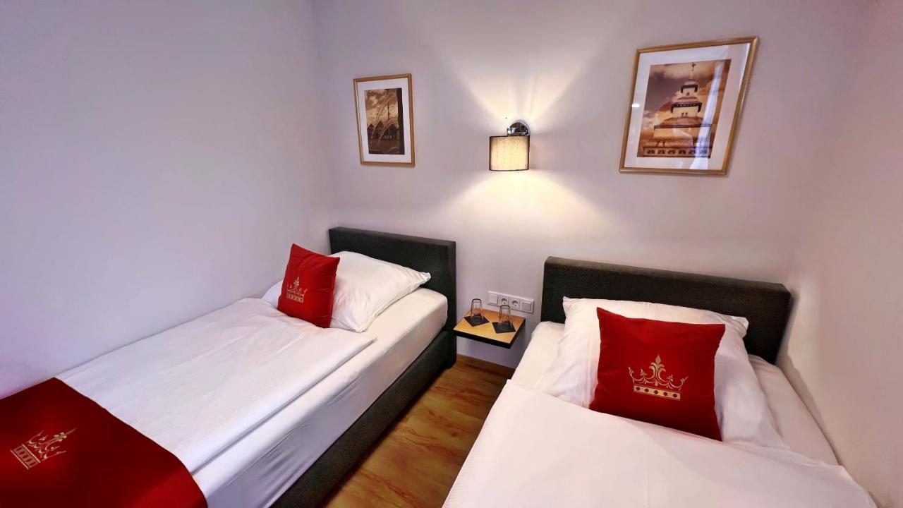 Hotel Zu Den Drei Kronen Seligenstadt Dış mekan fotoğraf