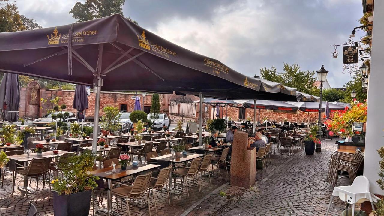 Hotel Zu Den Drei Kronen Seligenstadt Dış mekan fotoğraf