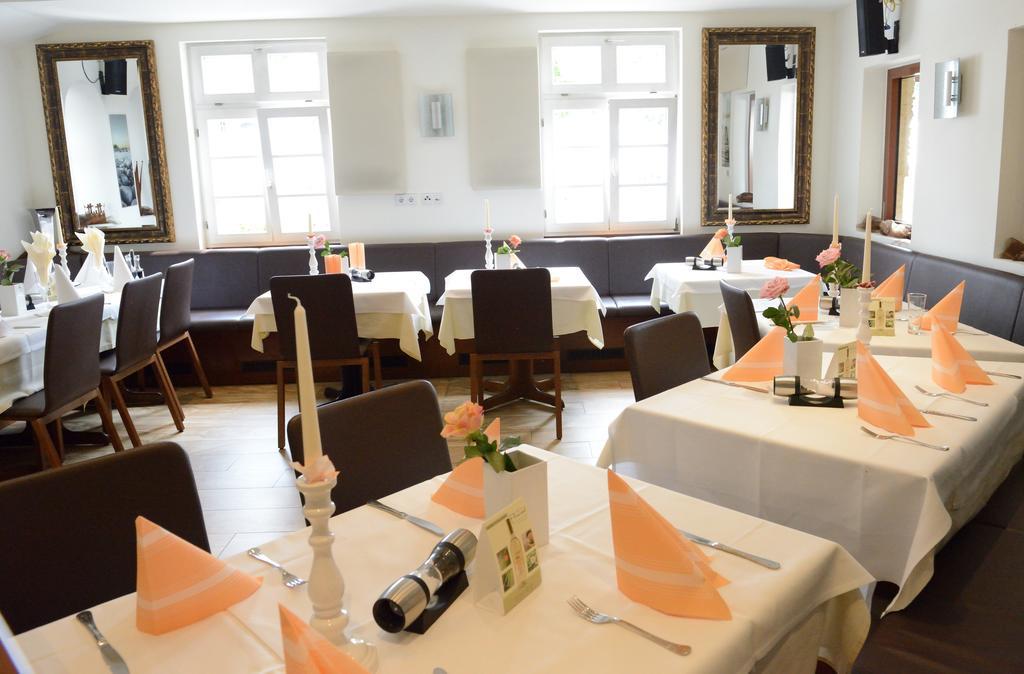 Hotel Zu Den Drei Kronen Seligenstadt Dış mekan fotoğraf